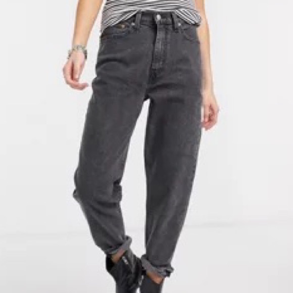 Levis mom jeans - Picture 2 of 2